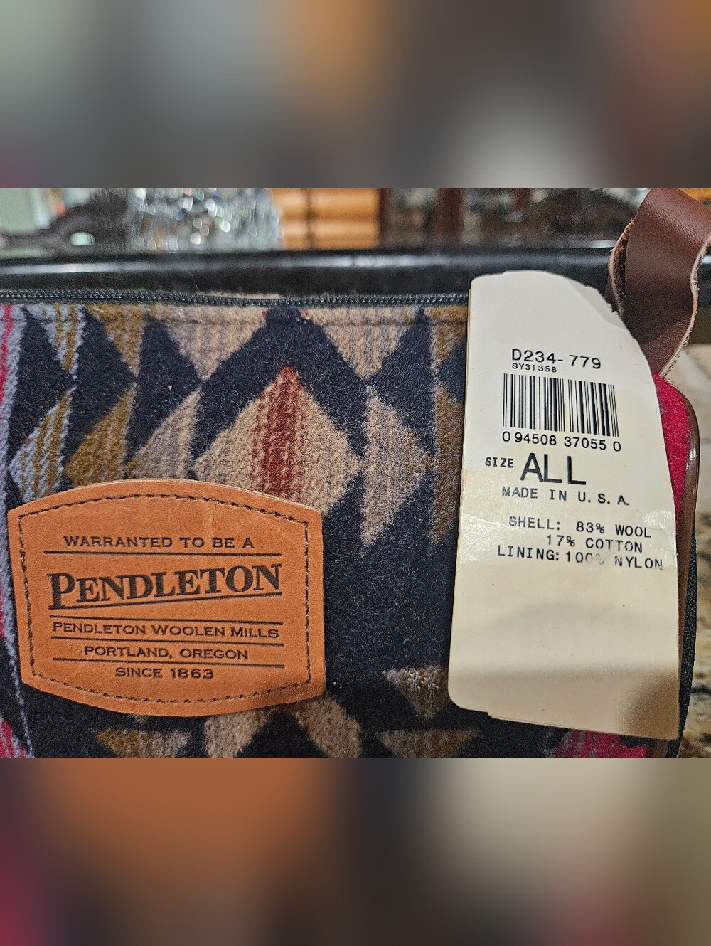 Pendleton Toiletry Or Makeup Bag - Picture 3 of 6